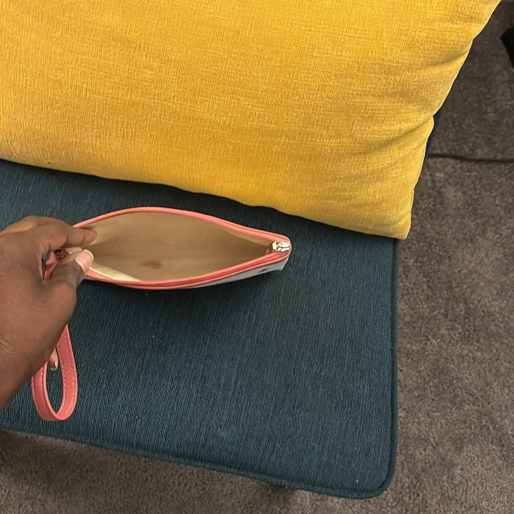 MCM tote - Picture 10 of 12